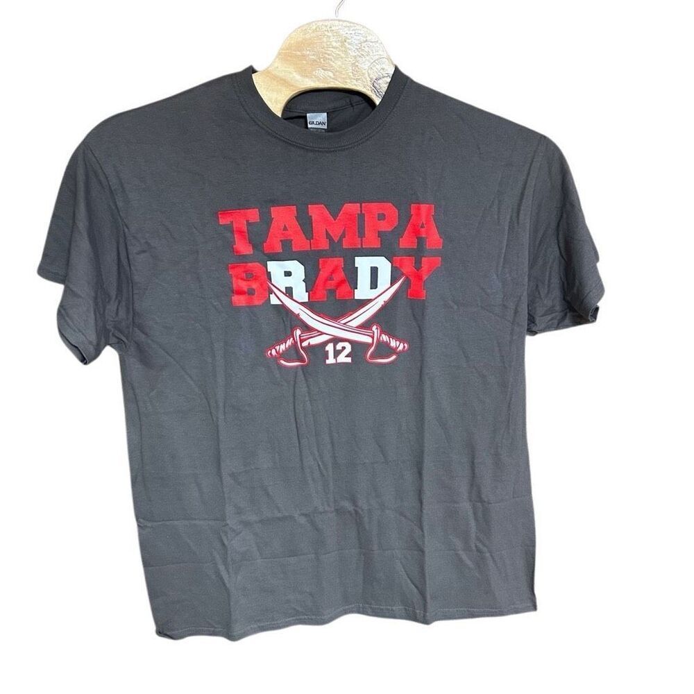 Tampa Brady #12 Short Sleeve T-Shirt Gildan Extra Large (XL)